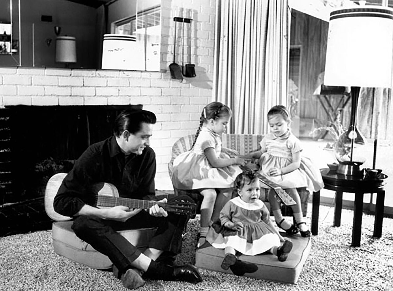 Johnny Cash with his daughters