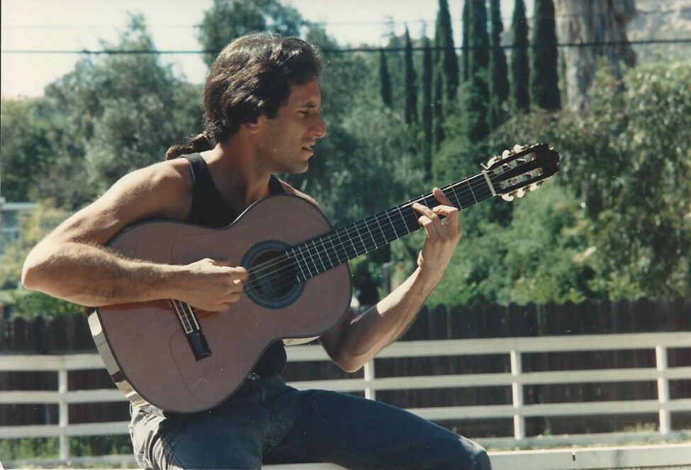 Broza in April 1989 during his time in the U.S. (Photo: Tami Porat. Courtesy David Broza)