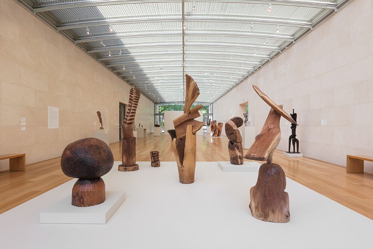 Installation view of “Thaddeus Mosley: Forest” (2023) at the Nasher Sculpture Center in Dallas. (Courtesy the artist and Karma gallery)