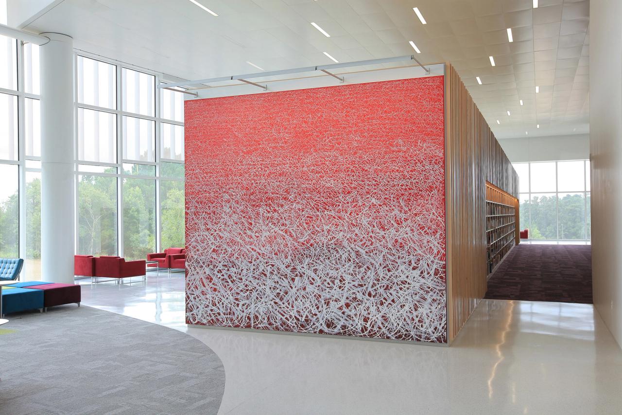 View of Parlá’s mural “Nature of Language” (2013) at the James B. Hunt Jr. Library at North Carolina State University, Raleigh. (Courtesy the artist)
