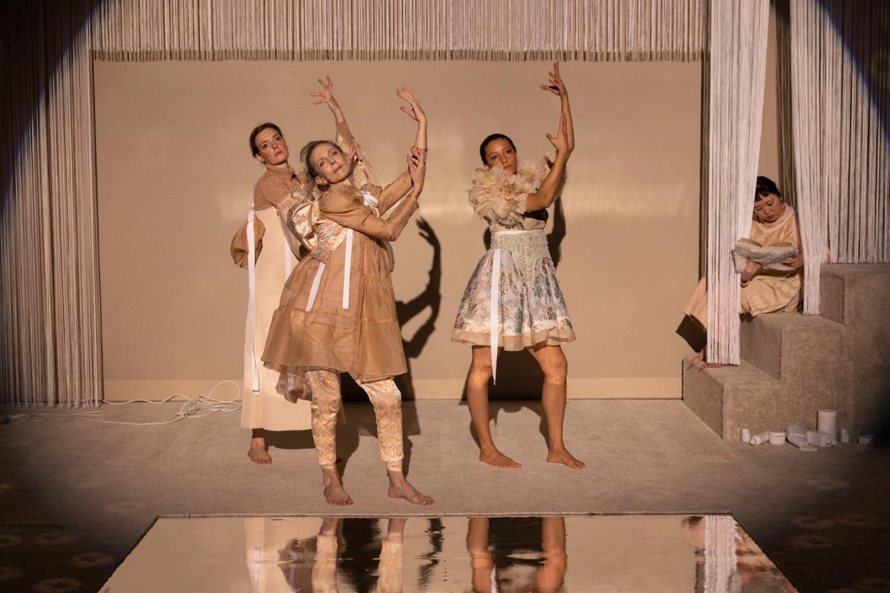 A view of Parson’s performance The Mood Room (2021) at the Brooklyn Academy of Music. (Photo: Maria Baranova. Courtesy Big Dance Theater)