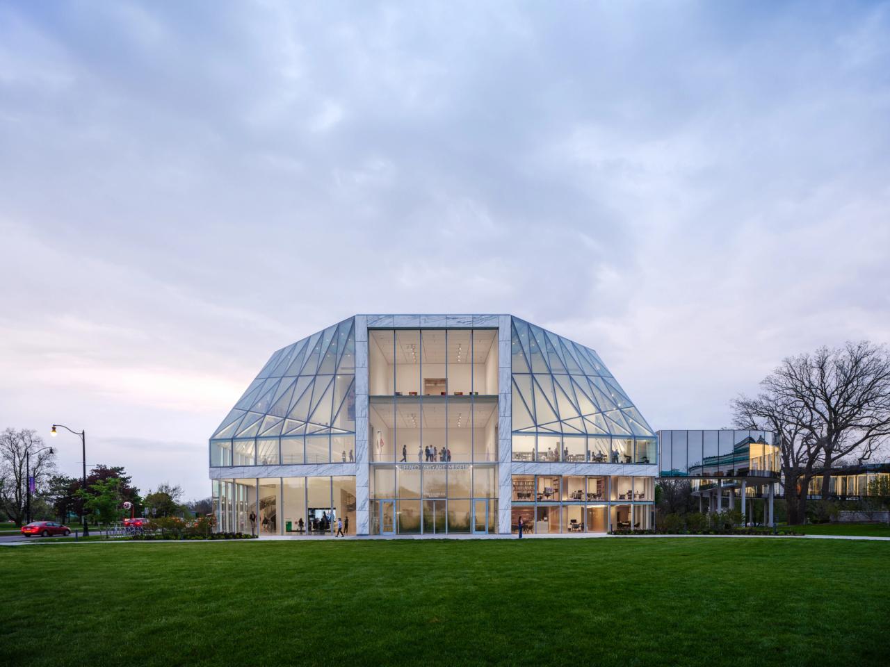 An exterior view of the Jeffrey E. Gundlach Building at the Buffalo AKG Art Museum in New York. (Photo by Jason O’Rear)