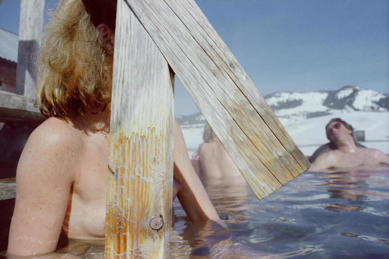 “Hot Tub in Snow” (1979) by Tina Barney. (Courtesy the artist and Kasmin, New York)