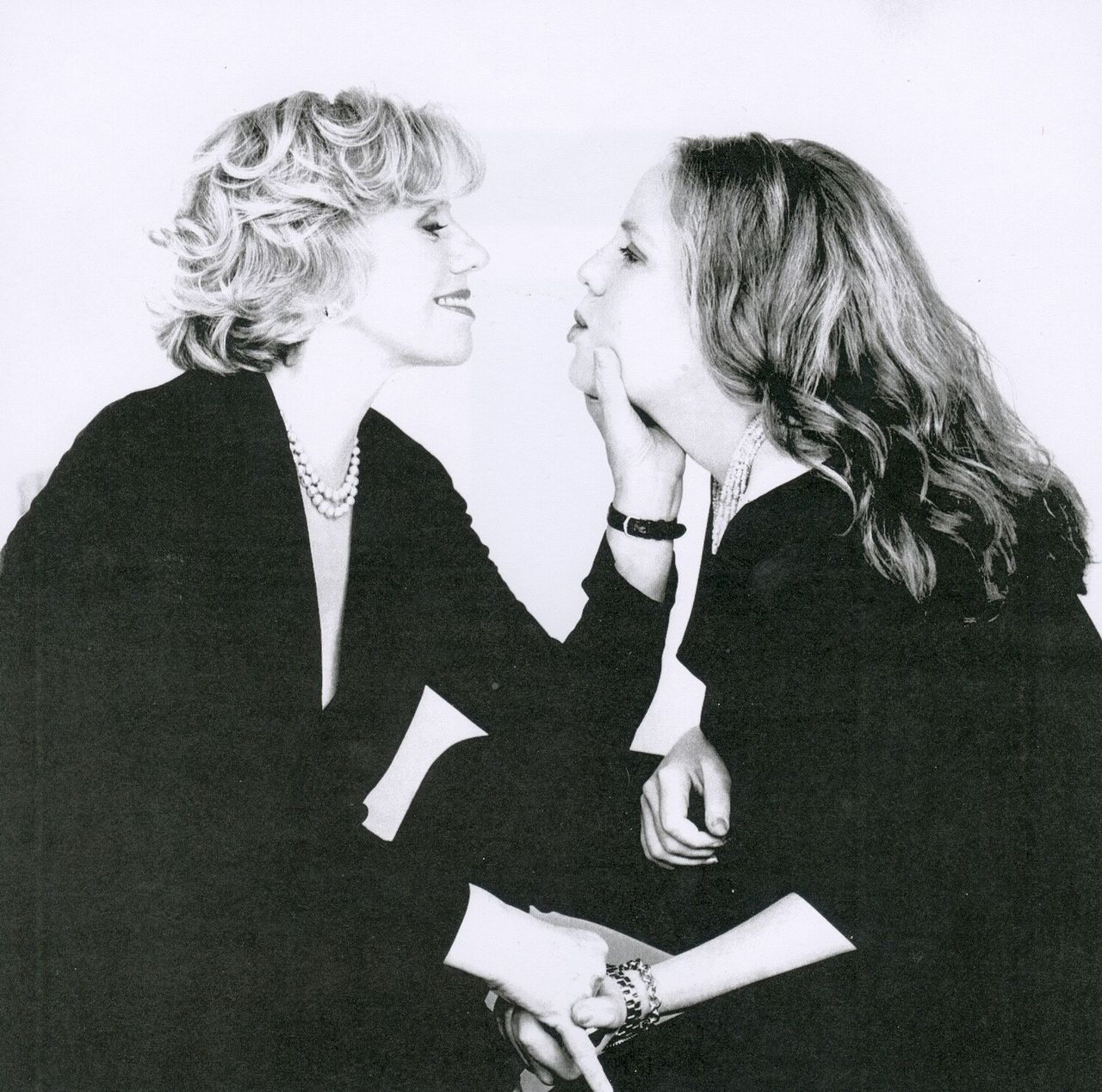 Jong-Fast with her mother, Erica. (Courtesy Molly Jong-Fast)