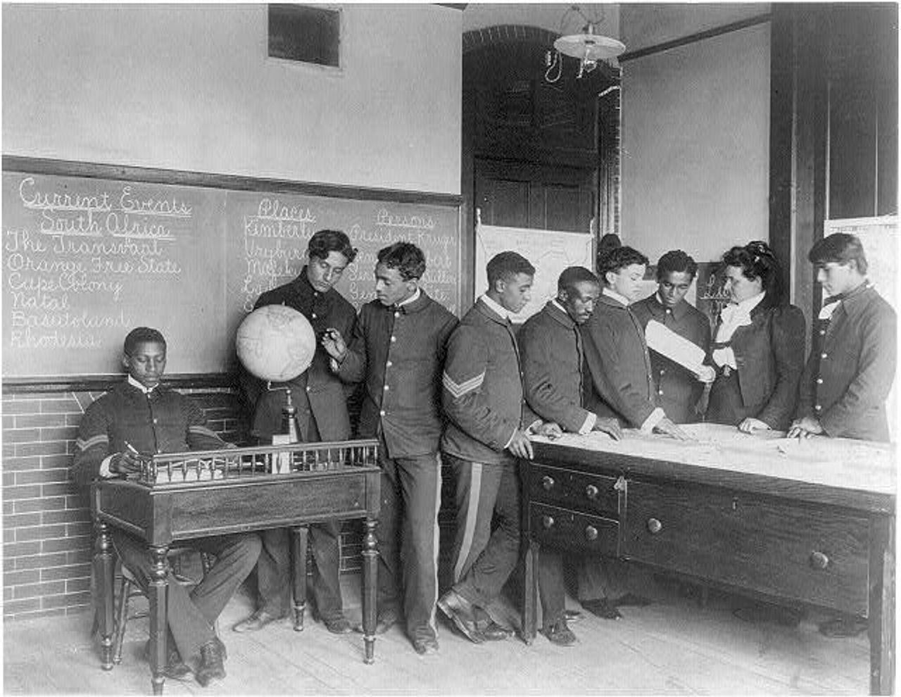 “Hampton Institute, Va: current events class” (1899) by Frances Benjamin Johnston. (Courtesy the Library of Congress Prints and Photographs Division Washington, D.C.)