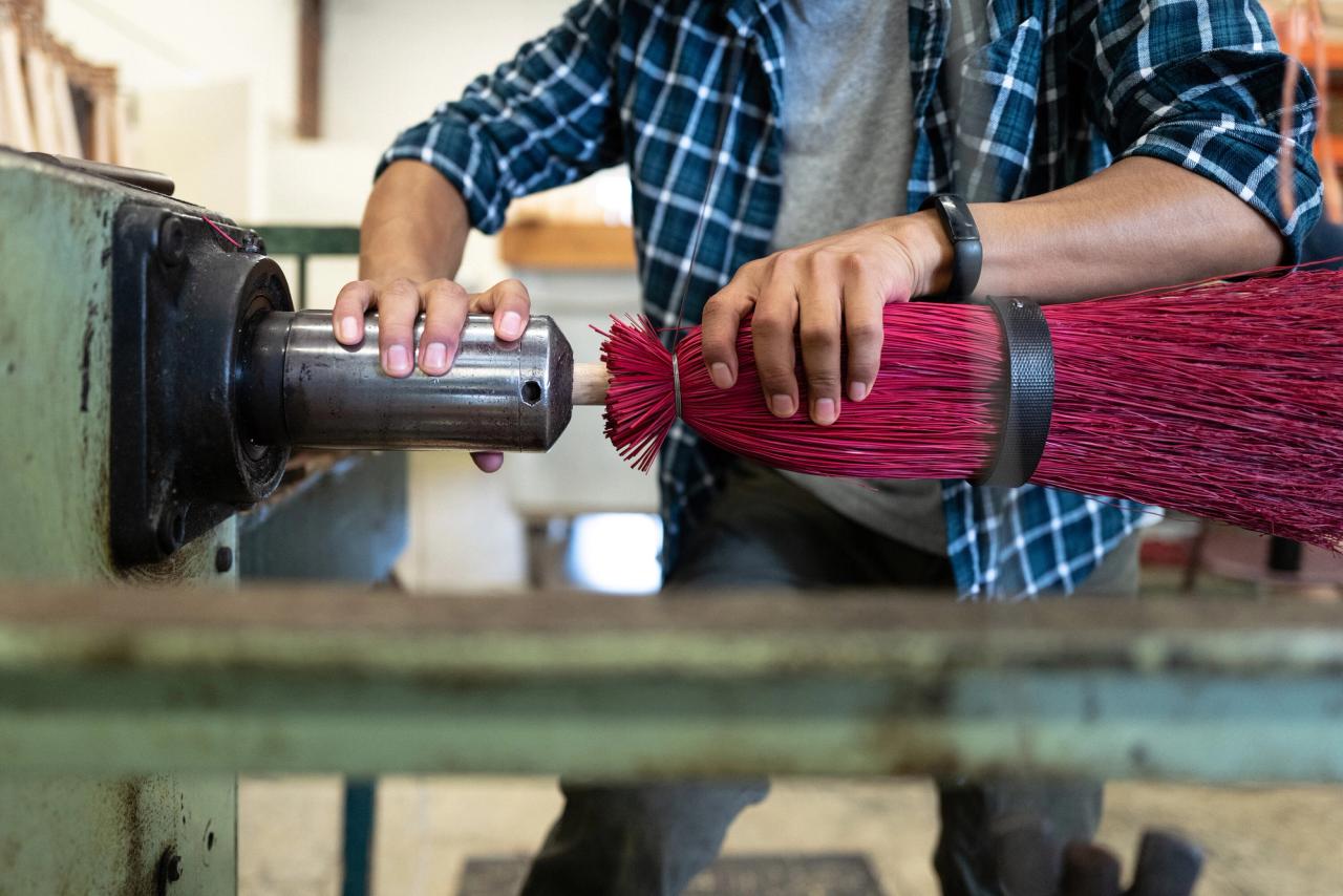 The broom workshop at Berea College. (Photo: Justin Skeens. Courtesy Berea College)