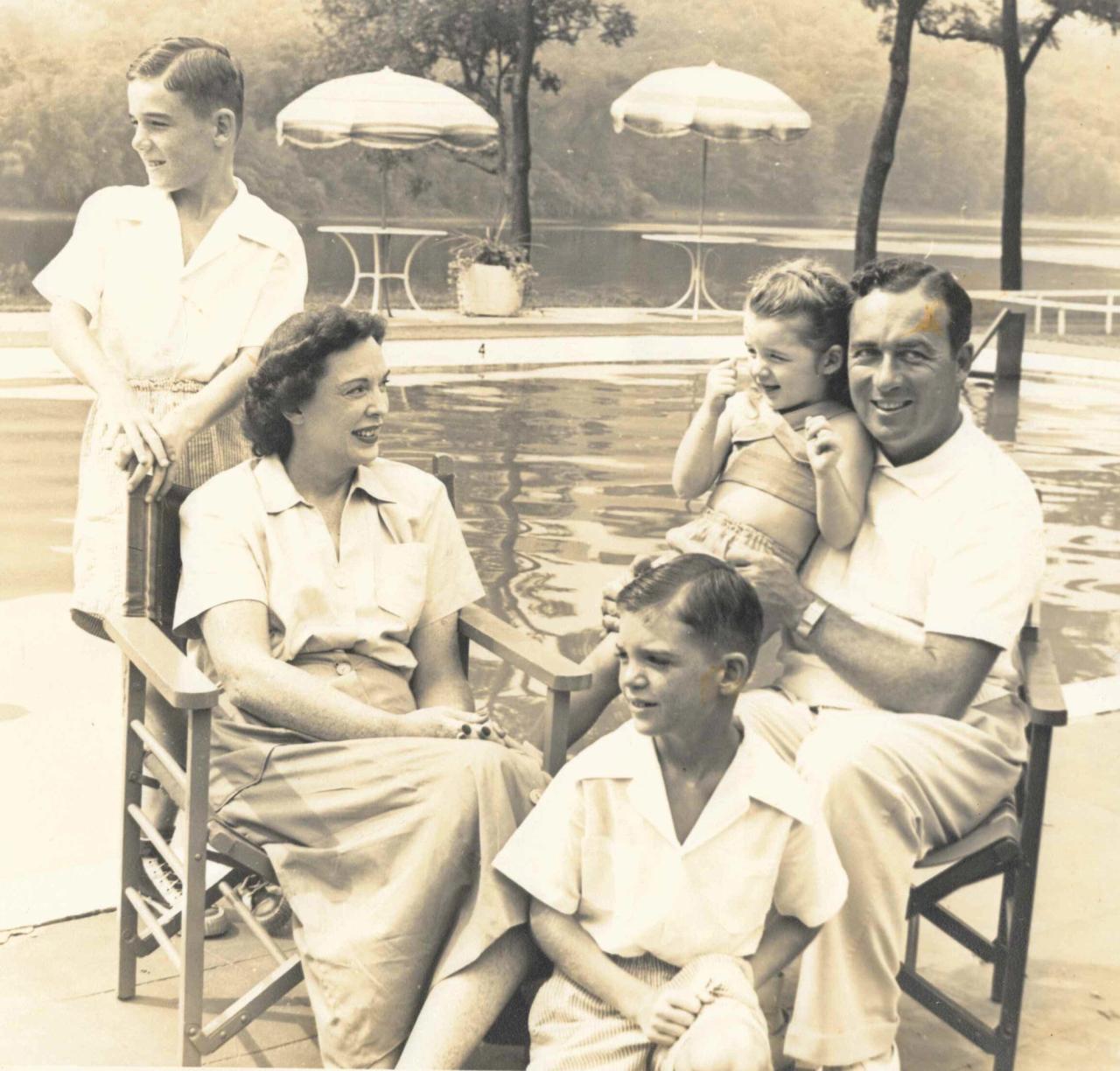 Minter (second from right) with her family during her childhood. (Courtesy Marilyn Minter)