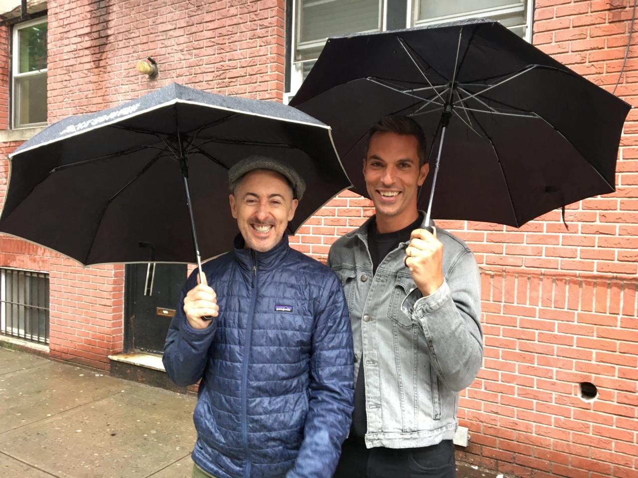 Shapiro (right) with actor Alan Cumming (left). (Courtesy Ari Shapiro)