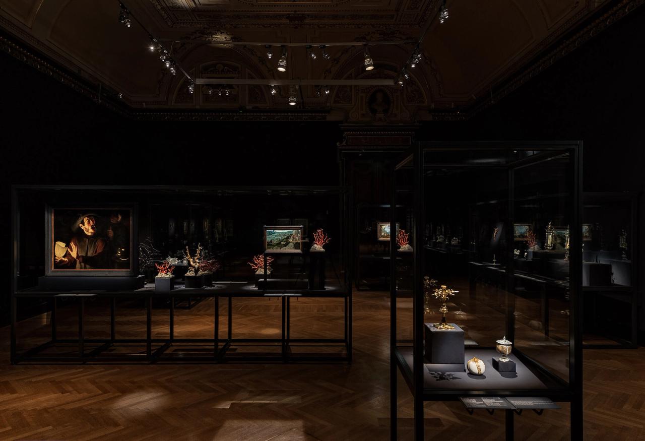 Installation view of de Waal’s “During the Night” (2016) exhibition at the Kunsthistorisches Museum in Vienna. (© KHM-Museumsverband)