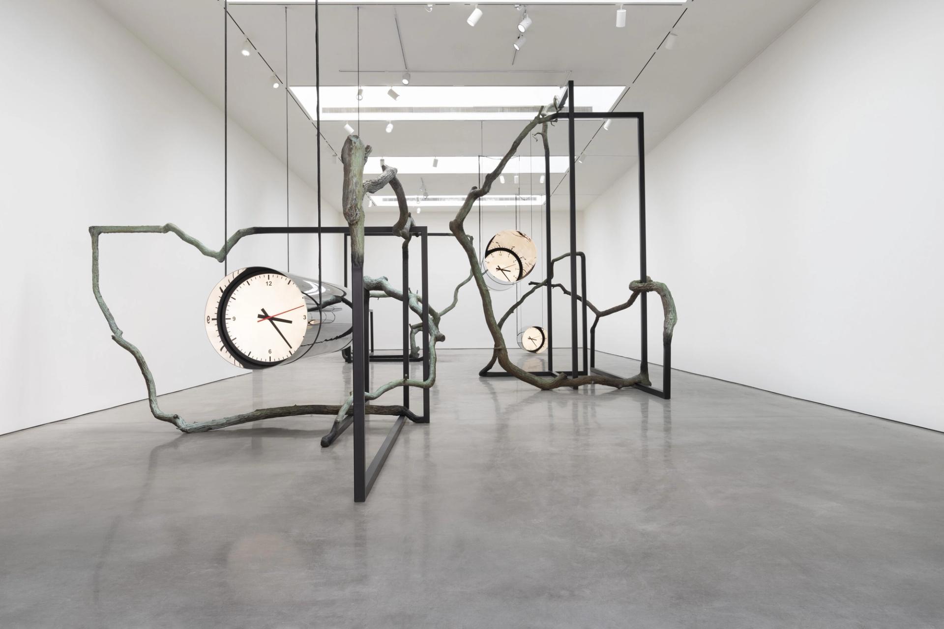 Installation view of Kwade’s “Telos Tales” (2025) at Pace in New York’s Chelsea neighborhood. (Courtesy Alicja Kwade and Pace Gallery)