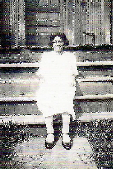 Mosley’s mother, Helen Fagan Mosley, in 1925.