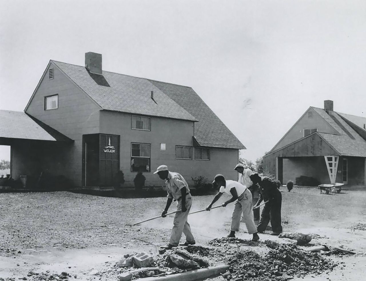 Construction workers leveling off ground in Levittown in the 1950s. (Courtesy Levittown History Collection)