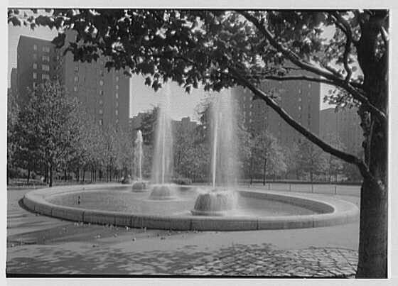 Stuyvesant Town on 14th Street in New York City in 1951. (Courtesy the Library of Congress)