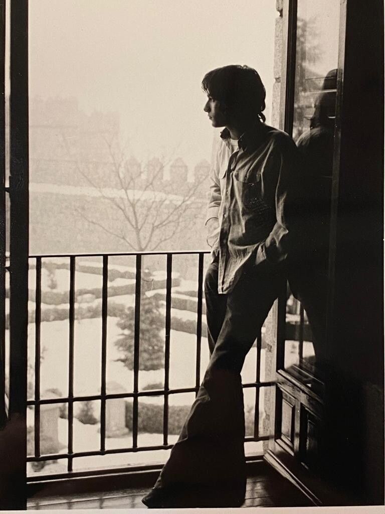 Broza in Spain at age 17. (Courtesy David Broza)