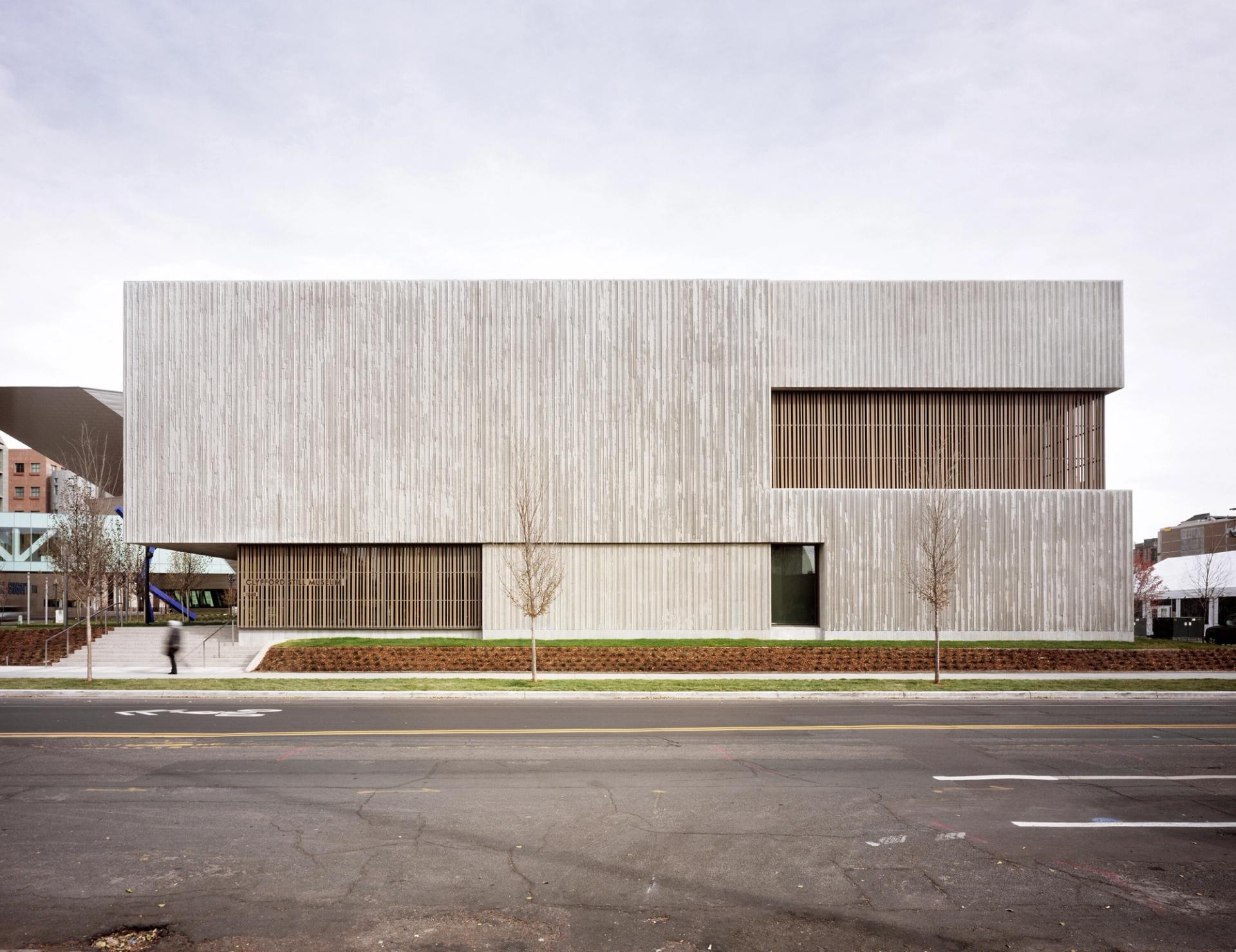 The exterior of the Clyfford Still Museum (2011) in Denver, Colorado, designed by Allied Works. (Photo: Jeremy Bitterman. Courtesy Allied Works)