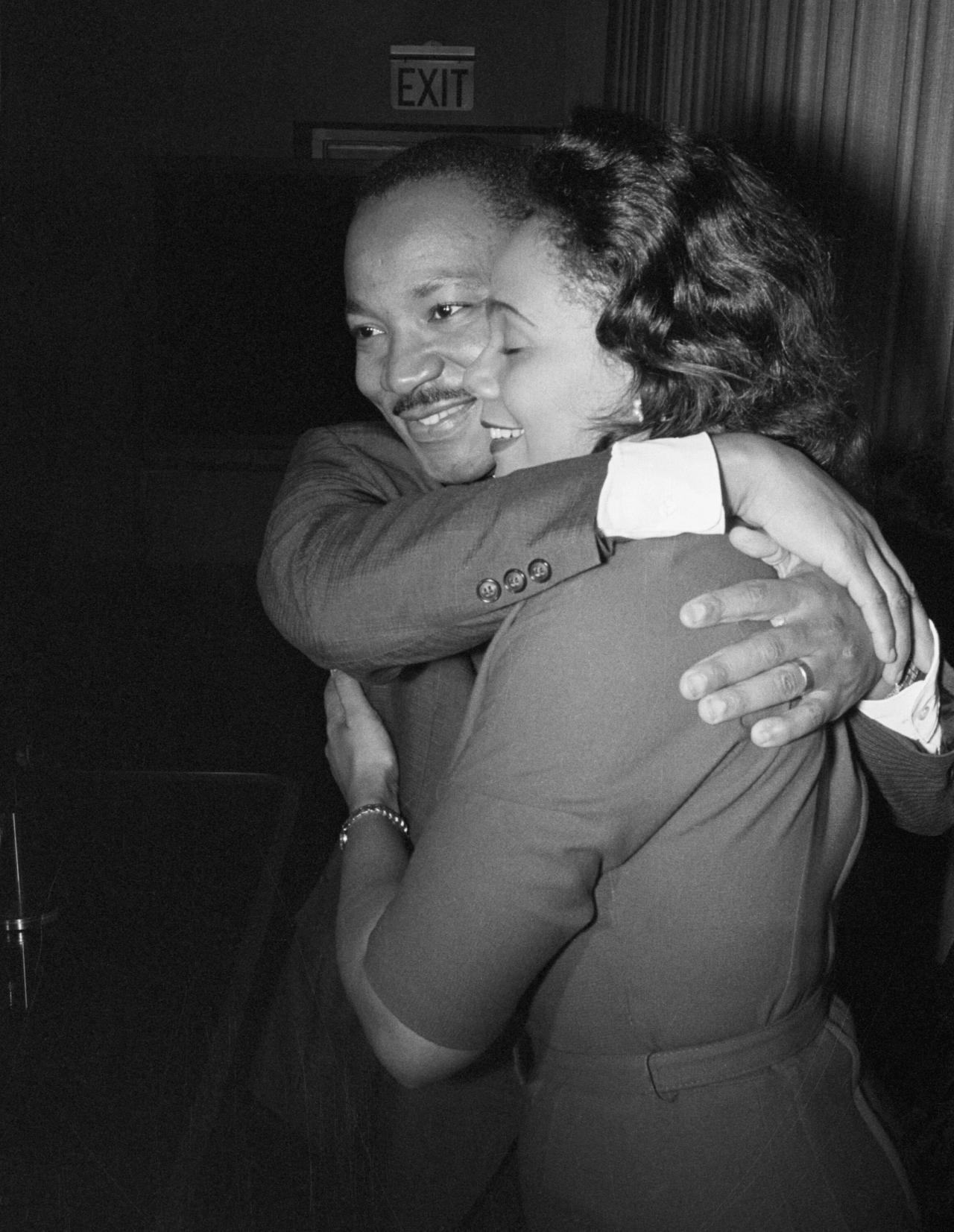 The photo of Dr. Martin Luther King and his wife, Coretta Scott King, on which Thomas based his sculpture “The Embrace” (2023). (Courtesy Hank Willis Thomas)