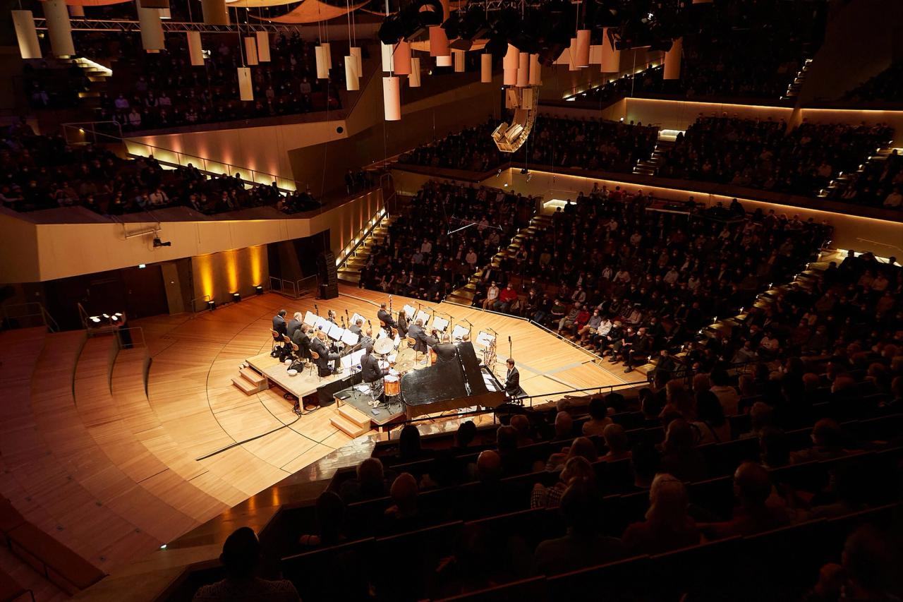 The Jazz at Lincoln Center Orchestra performing during their tour in Europe in 2021. (Photo: Luigi Beverelli, Courtesy Jazz at Lincoln Center)