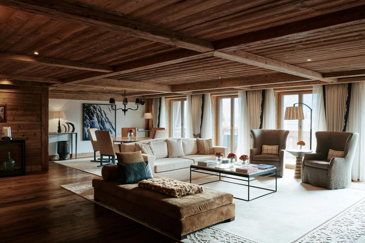 A suite at The Alpina Gstaad. (©The Alpina Gstaad)