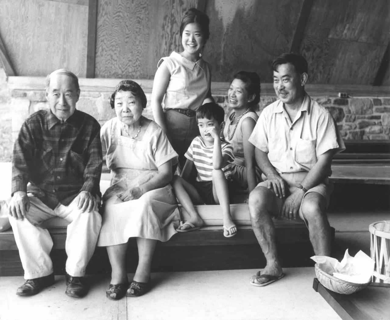 George’s father (far left) and mother (second to left) with Mira (center), Kevin (third from right), Marion (second from right), and George (far right). (Courtesy Nakashima Foundation for Peace © Ezra Stoller / Esto)