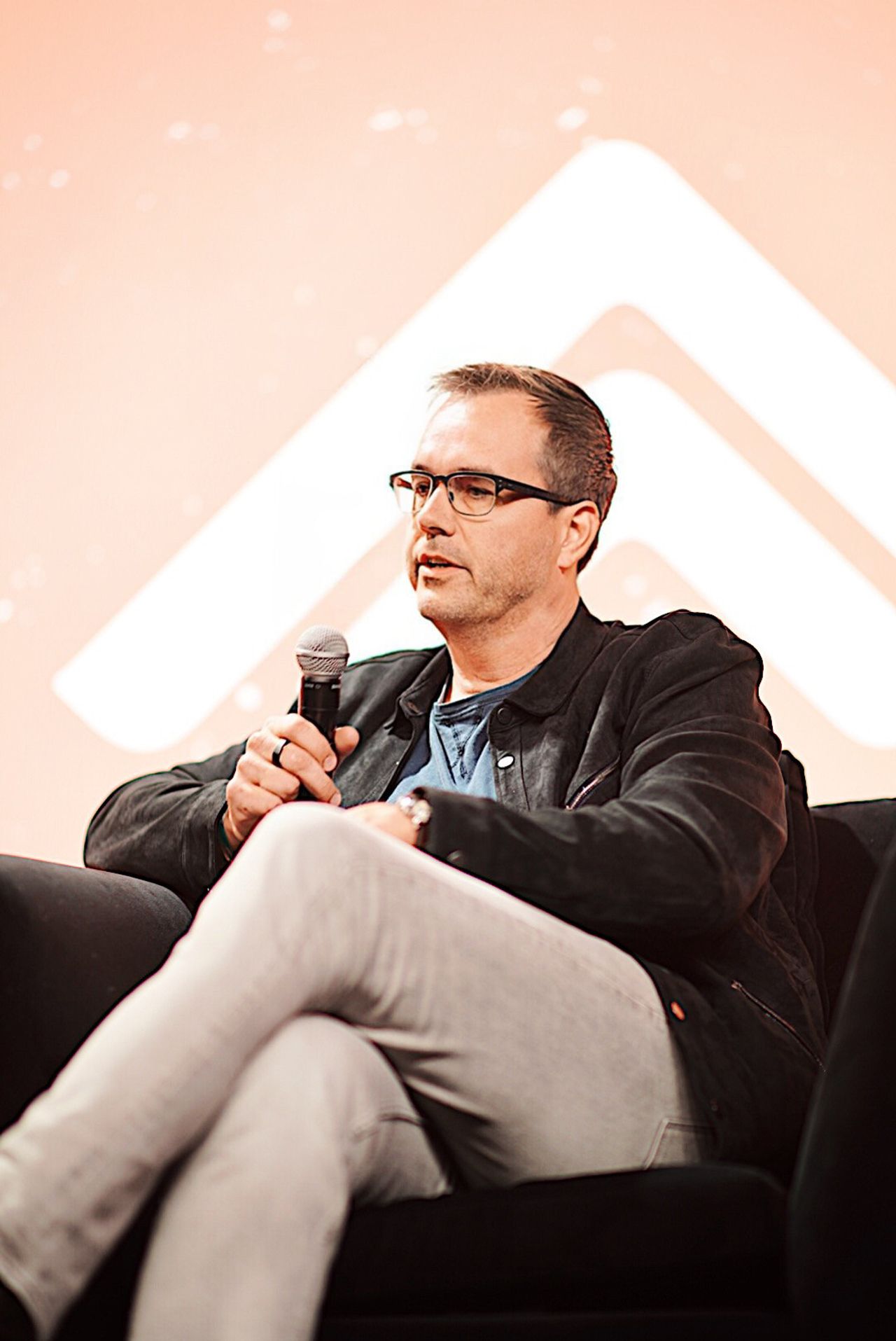 Vestergaard speaking at the 2022 Summit Palm Desert conference in California. (Courtesy Mikkel Vestergaard Frandsen)