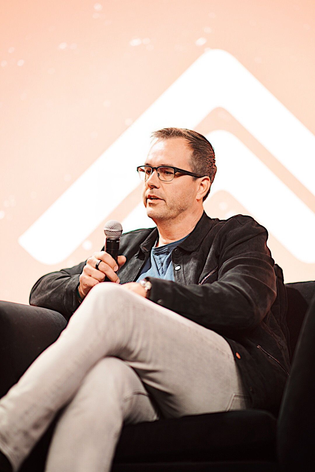 Vestergaard speaking at the 2022 Summit Palm Desert conference in California. (Courtesy Mikkel Vestergaard Frandsen)