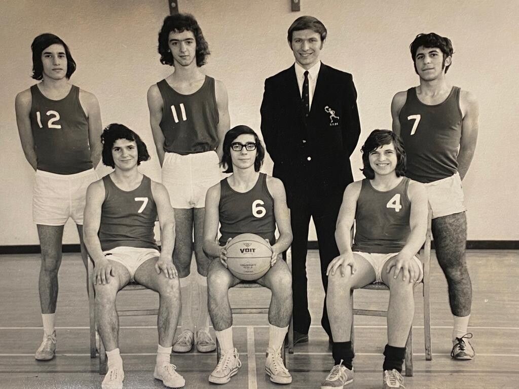 Broza (far left) and his basketball team at Carmel College in the U.K. (Courtesy David Broza)