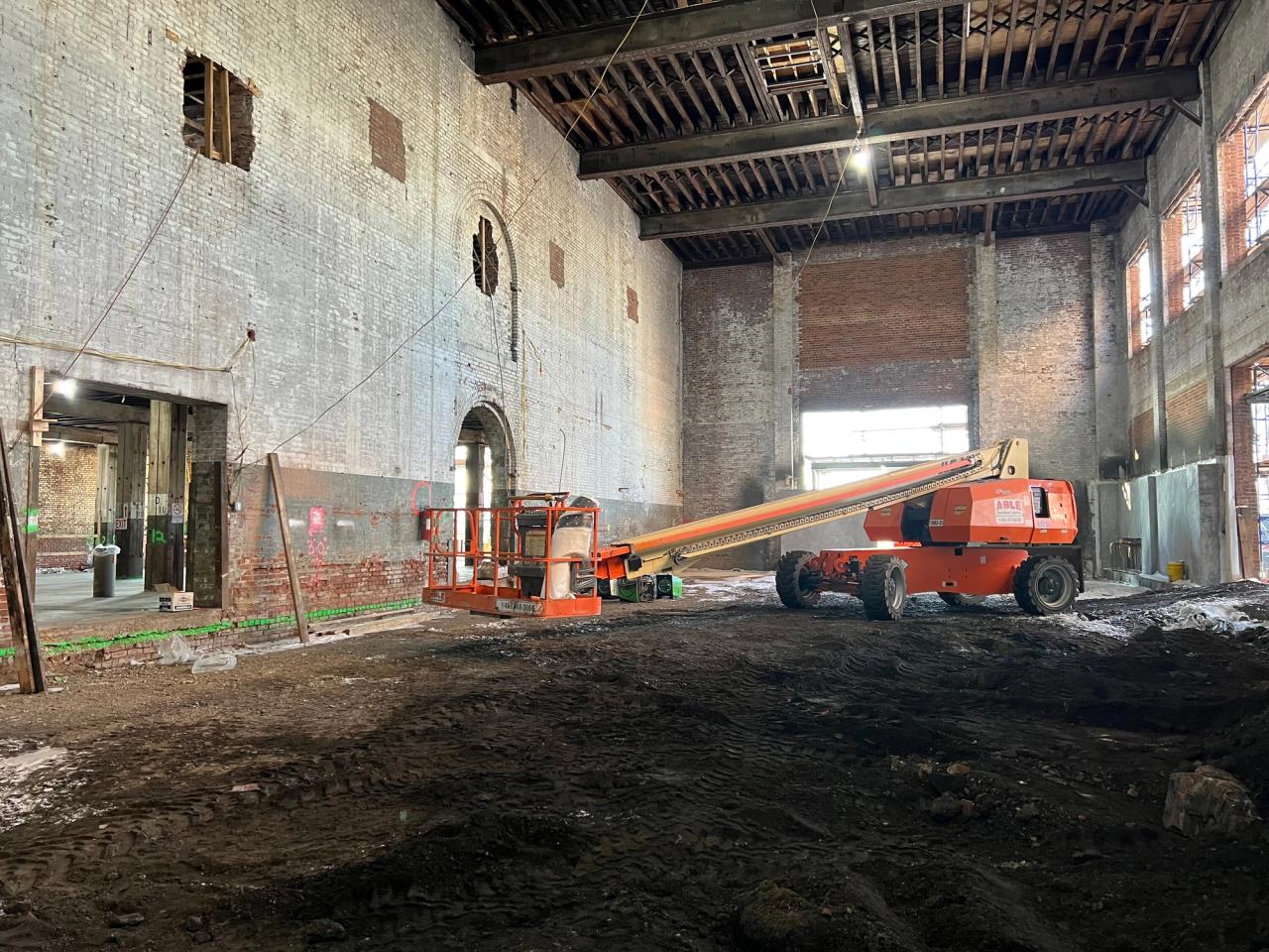 The Slow Factory Institute mid-construction. (Photo: Cynthia Edorh. Courtesy Slow Factory)