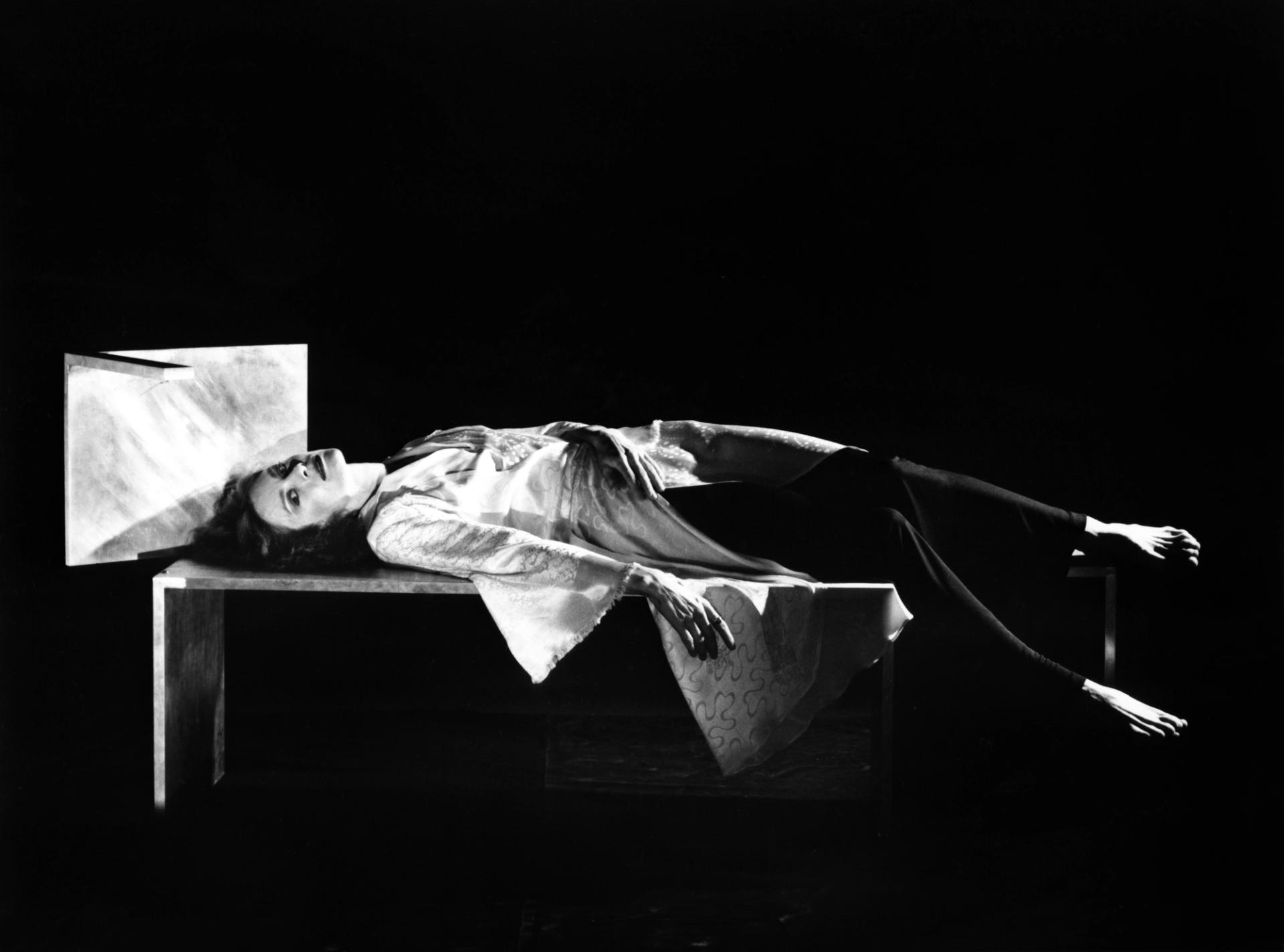 Childs performing in “I Was Sitting on My Patio This Guy Appeared I Thought I Was Hallucinating,” the 1977 production she co-directed with the late Robert Wilson, at Eastern Michigan University in Ypsilanti, Michigan. (Courtesy The Watermill Center)