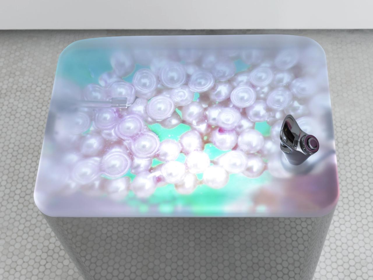 Installation view of “Thirsty (Drinking Fountain)” (2022-23) by Marilyn Minter at LGDR gallery in New York City. (Courtesy the artist and LGDR)