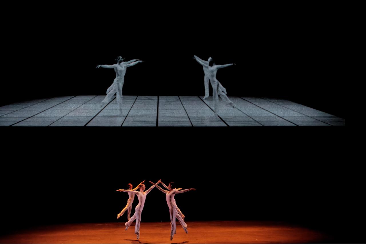 The Lyon Opera Ballet performing Childs’s “Dance” (1979) at New York City Center in 2023. (Photo: Agathe Poupeney/Courtesy Lyon Opera Ballet.)