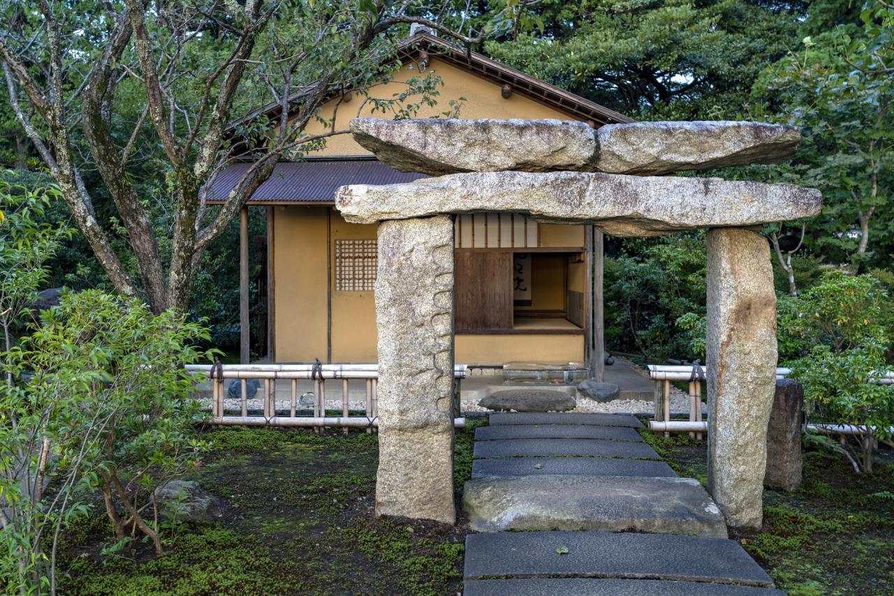 View of the Enoura Observatory in Odawara, Japan, designed by Sugimoto. (Courtesy Hiroshi Sugimoto)