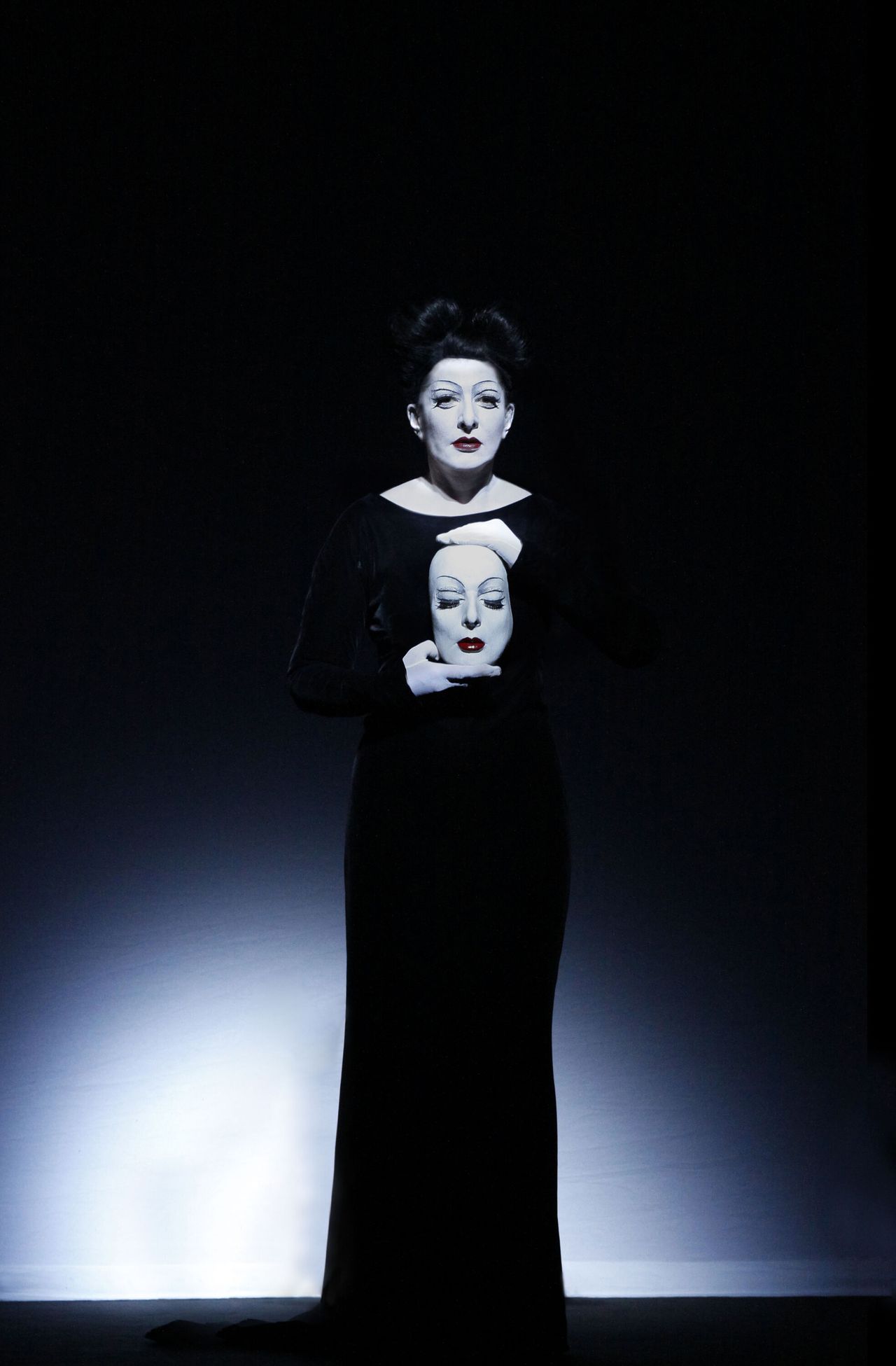 A performance of The Life and Death of Marina Abramović, directed by Wilson. (Photo: Lucie Jansch)