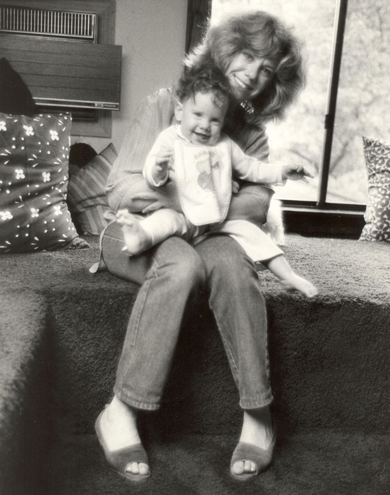 Jong-Fast as a baby with her mother, Erica. (Courtesy Molly Jong-Fast)