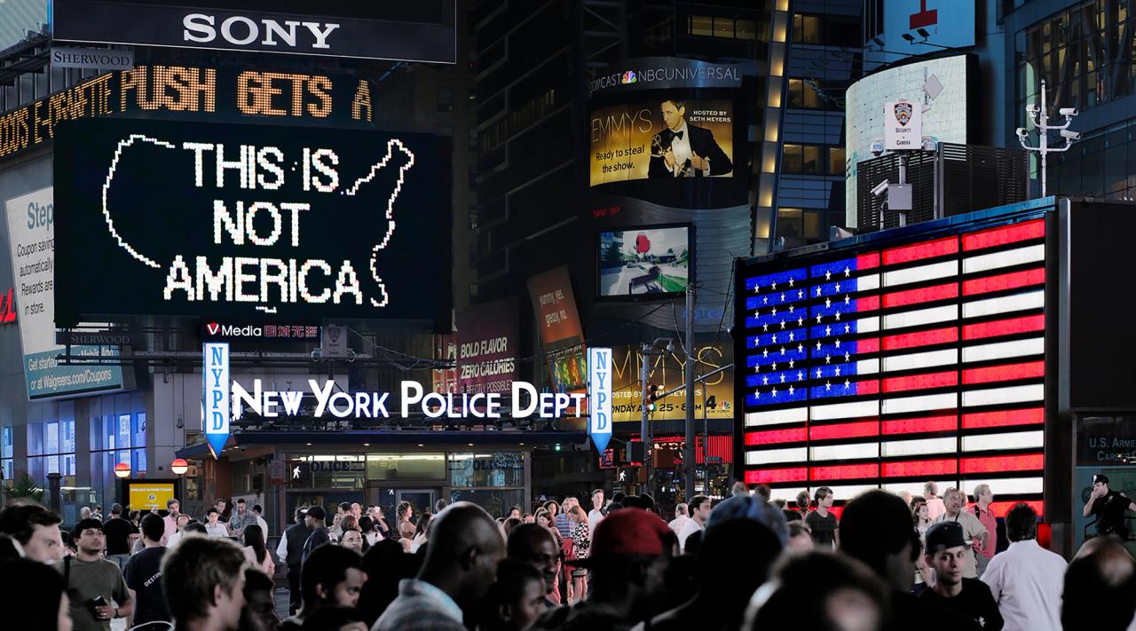 Jaar’s piece “A Logo for America” (1987) displayed in Times Square. (© Alfredo Jaar, Courtesy Galerie Lelong & Co. and the artist, New York)