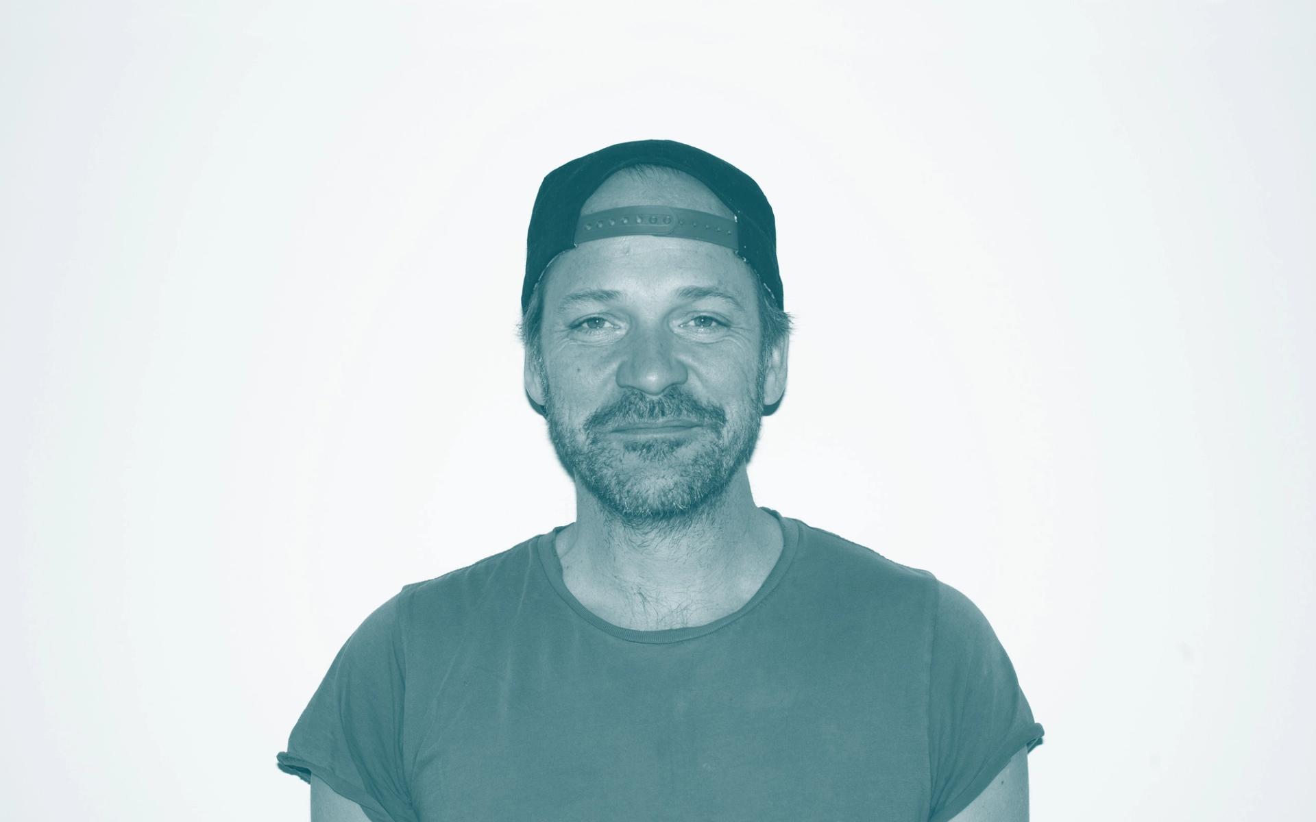 How Peter Sarsgaard Became a Long-Distance Runner and Learned to Play the Mandolin