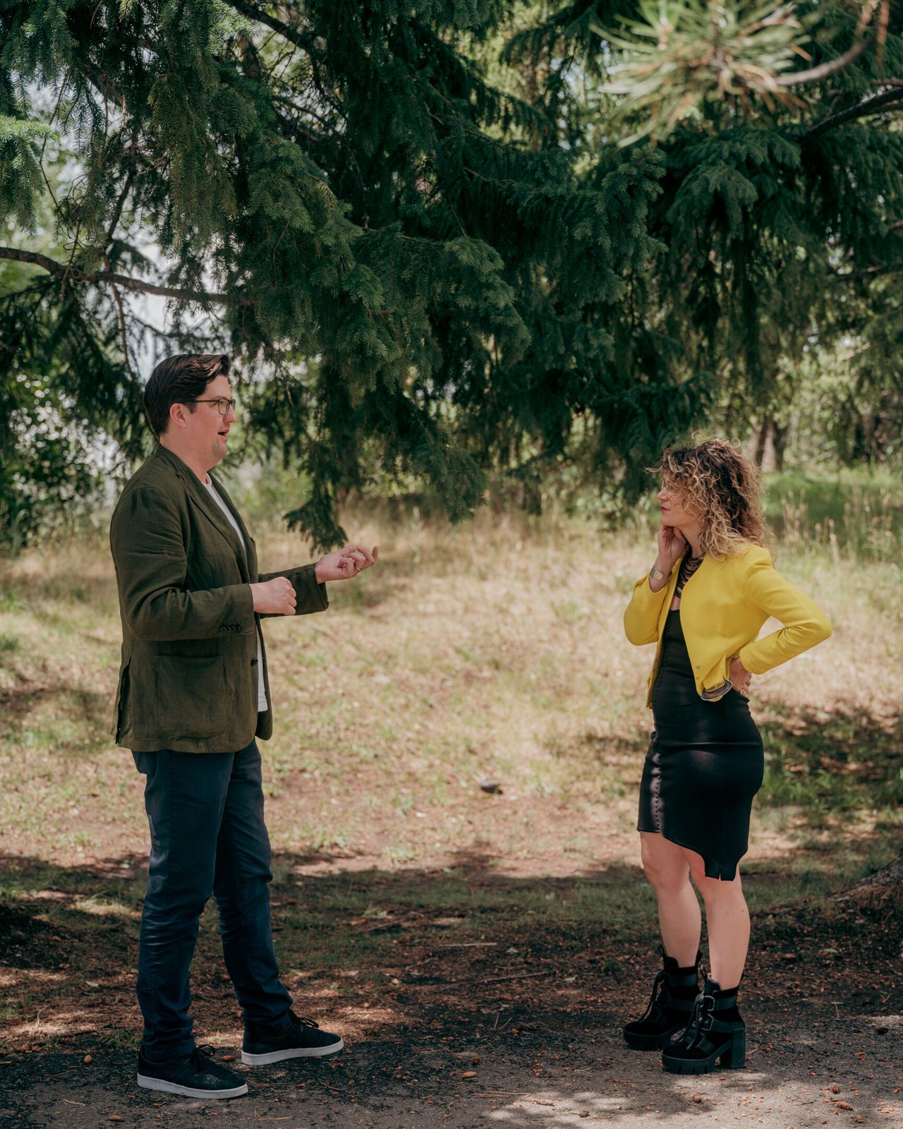 Walker and Bailey on the Aspen Institute campus. (Photo: Benjamin Rasmussen)