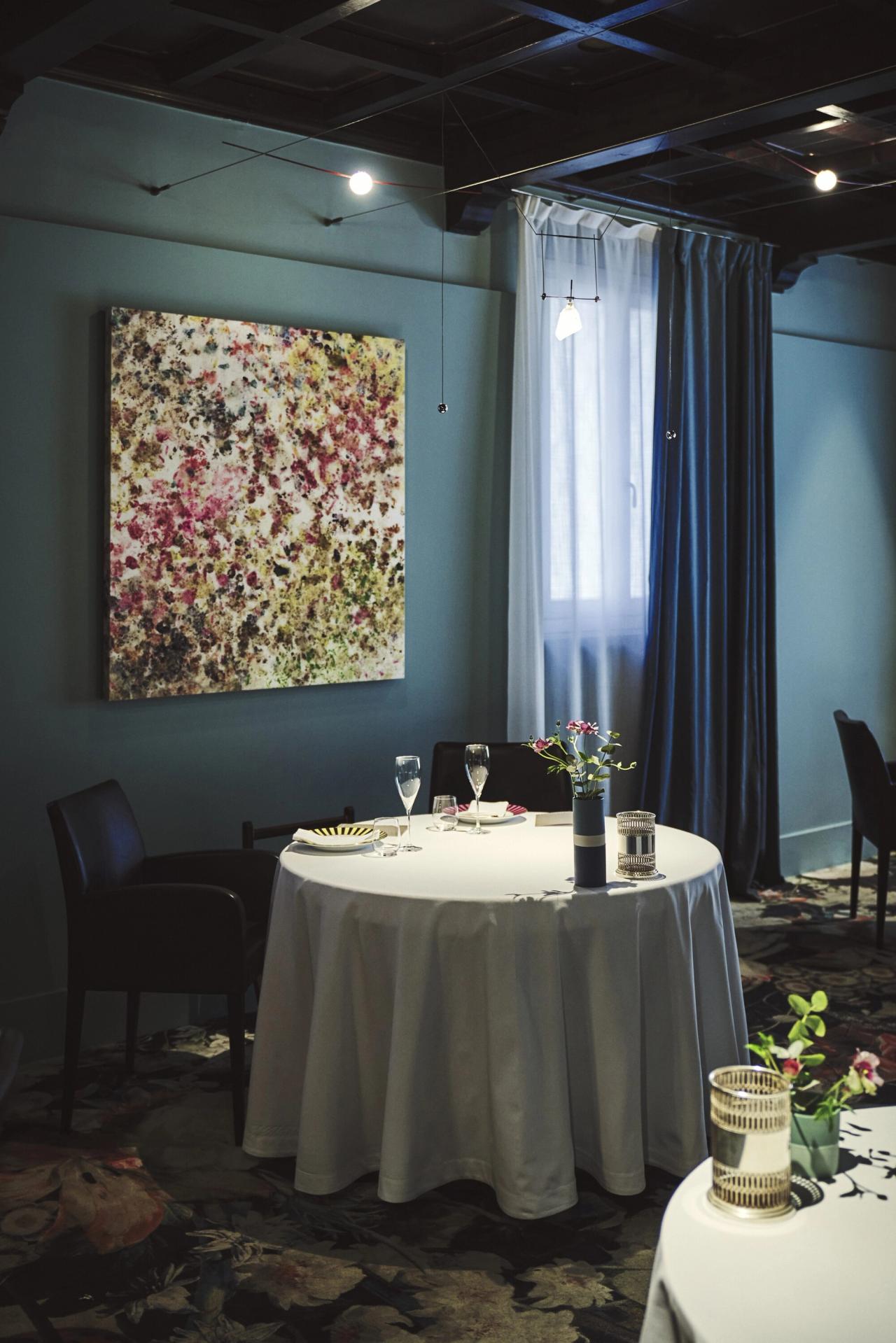 Interior view of Osteria Francescana. (Photo: Paolo Terzi)