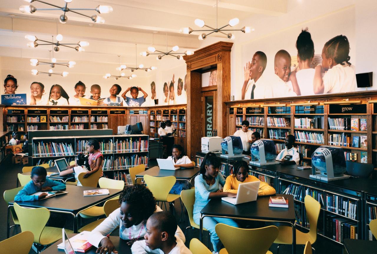 The Robin Hood Foundation library at P.S. 184, designed in collaboration with Bierut’s wife, Dorothy Kresz. (Courtesy Pentagram)