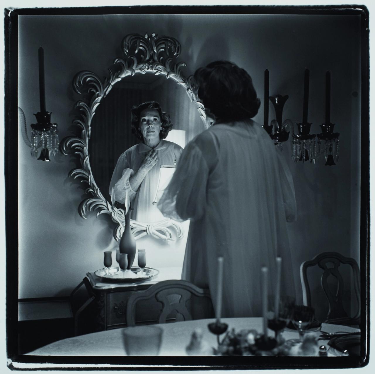 “Mom in Wig” (1969) from Minter’s “Coral Ridge Tower” series. (Courtesy the artist)