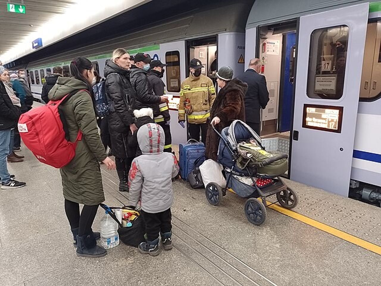 Ukrainian refugees arriving at Warsaw Central Station in Poland in March 2022. (Photo: Kamil Czaiński)