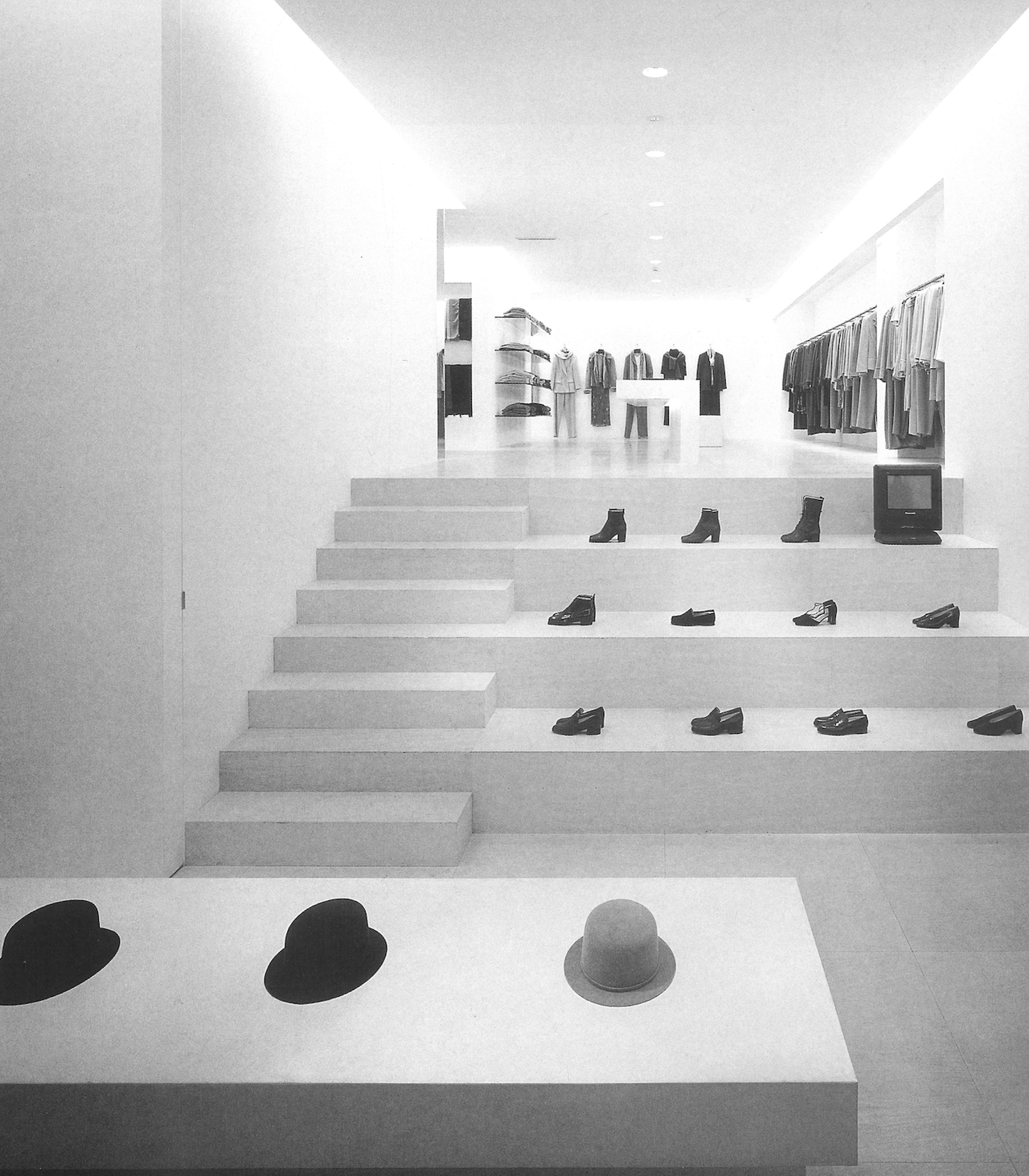 The Pawson-designed Calvin Klein store in Tokyo in 1994. (Photo: Nacasa & Partners. Courtesy John Pawson)