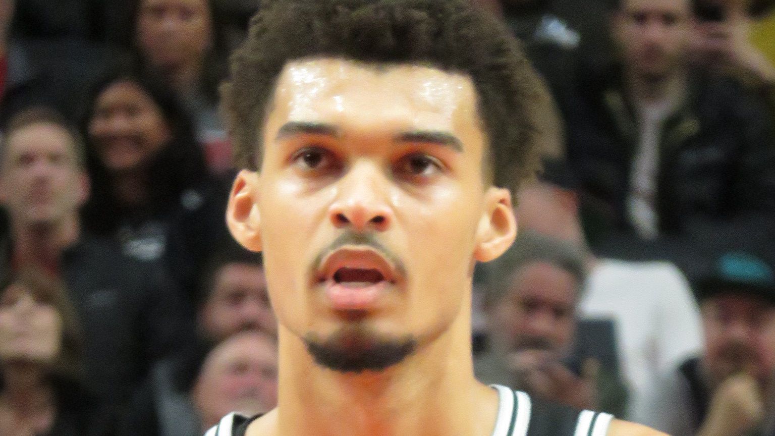 Calf Strain Sidelines Wembanyama for Several Weeks