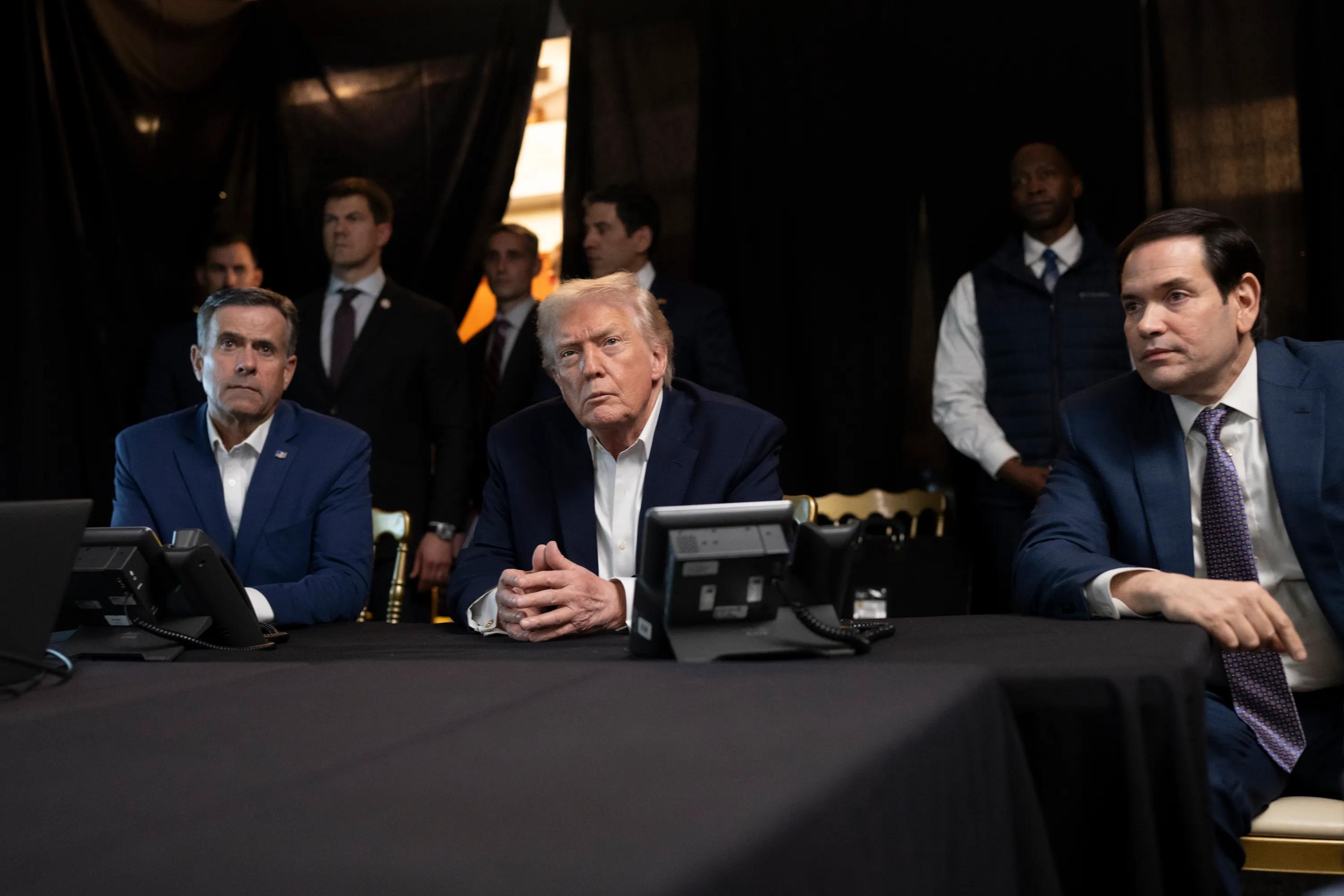 President Trump sits with advisors during Operation Absolute Resolve. Credit: The White House.