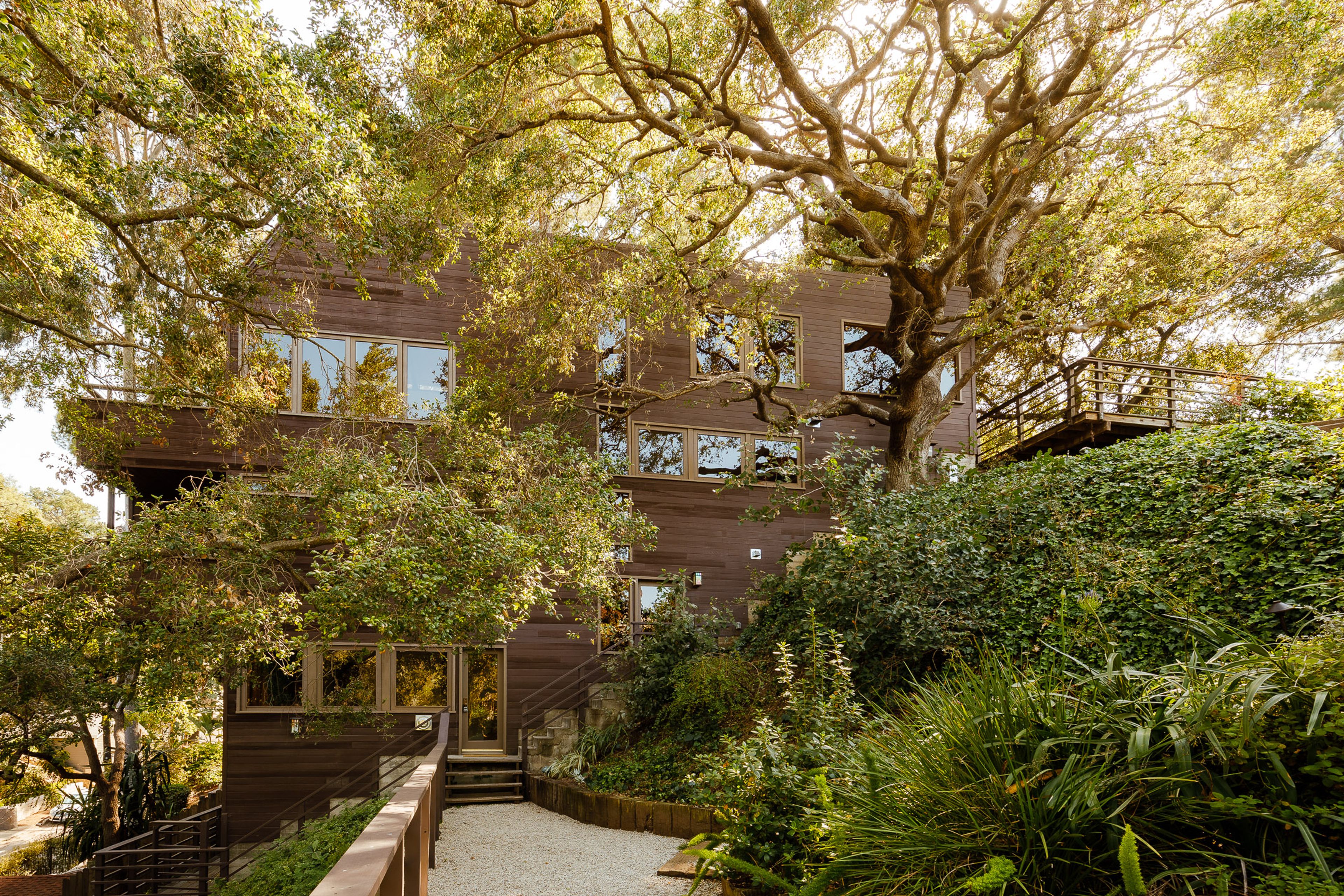 Stanley Hills Residence