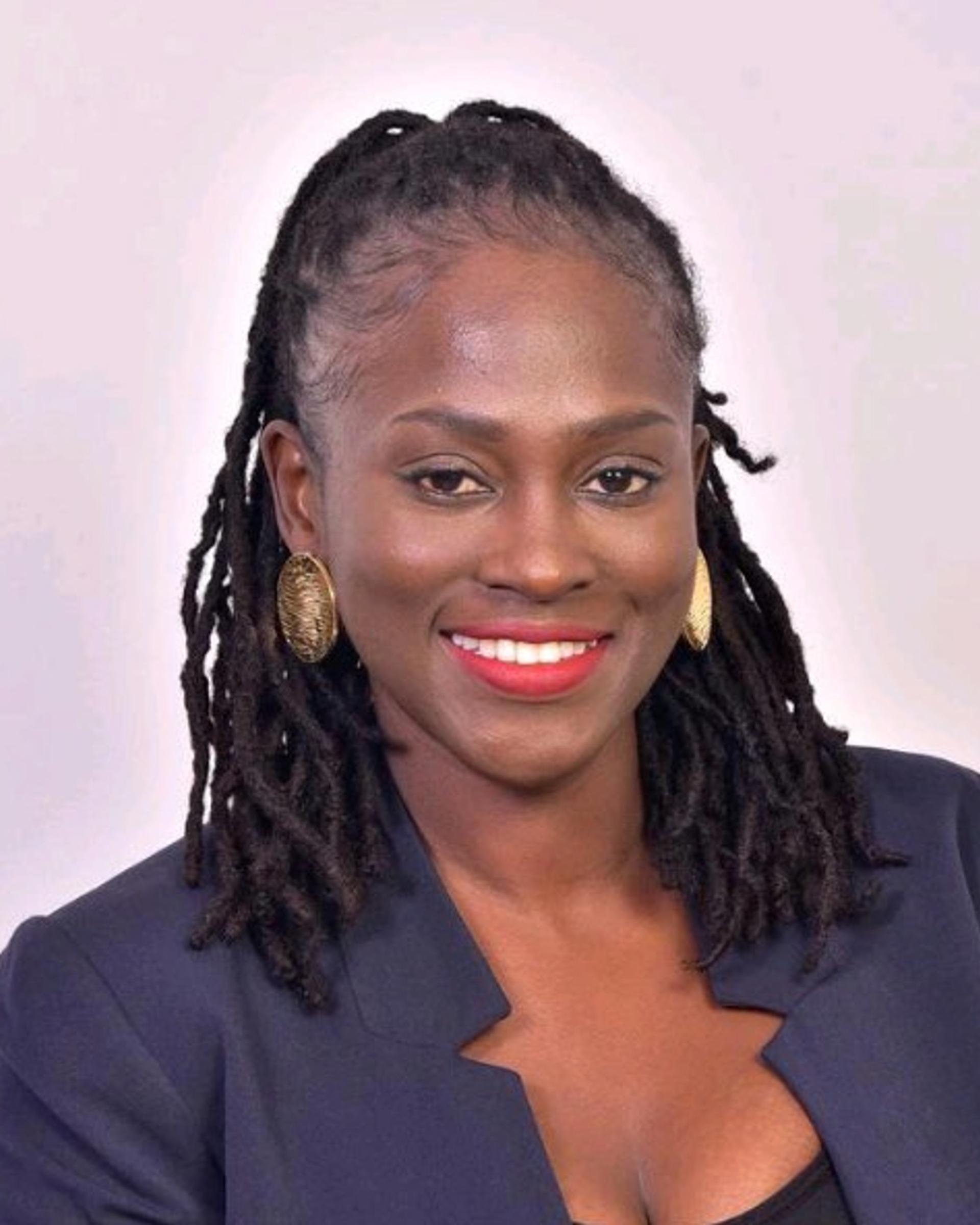 Portrait professionnel de Fadima Diawara, entrepreneure tech guinéenne, fondatrice de Kunfabo et co-fondatrice de Future Seeds for Africa.