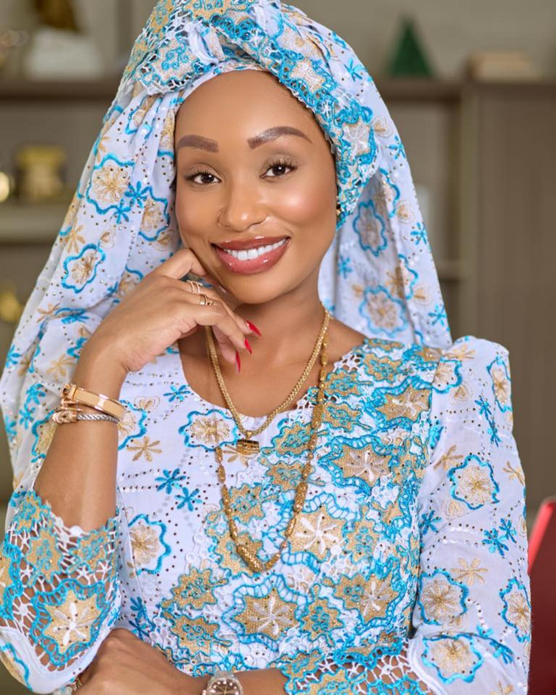 Aïssata Lynn Kaba Touré at a regional economic forum, showcasing the dynamism of Guinean entrepreneurial leadership.