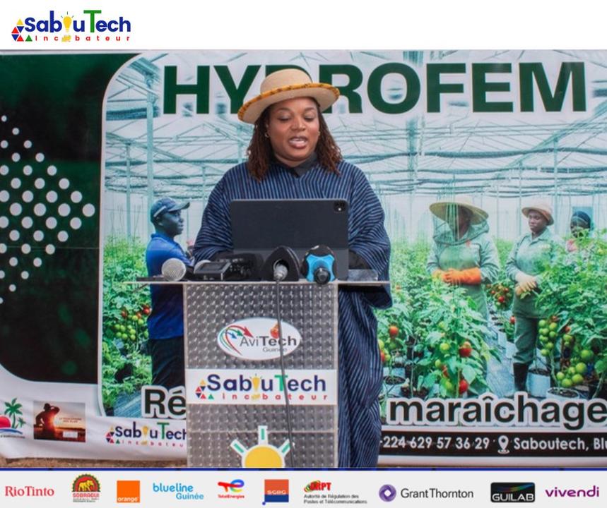 Femmes en formation à l’agriculture hydroponique sur l’île de Fotoba en Guinée