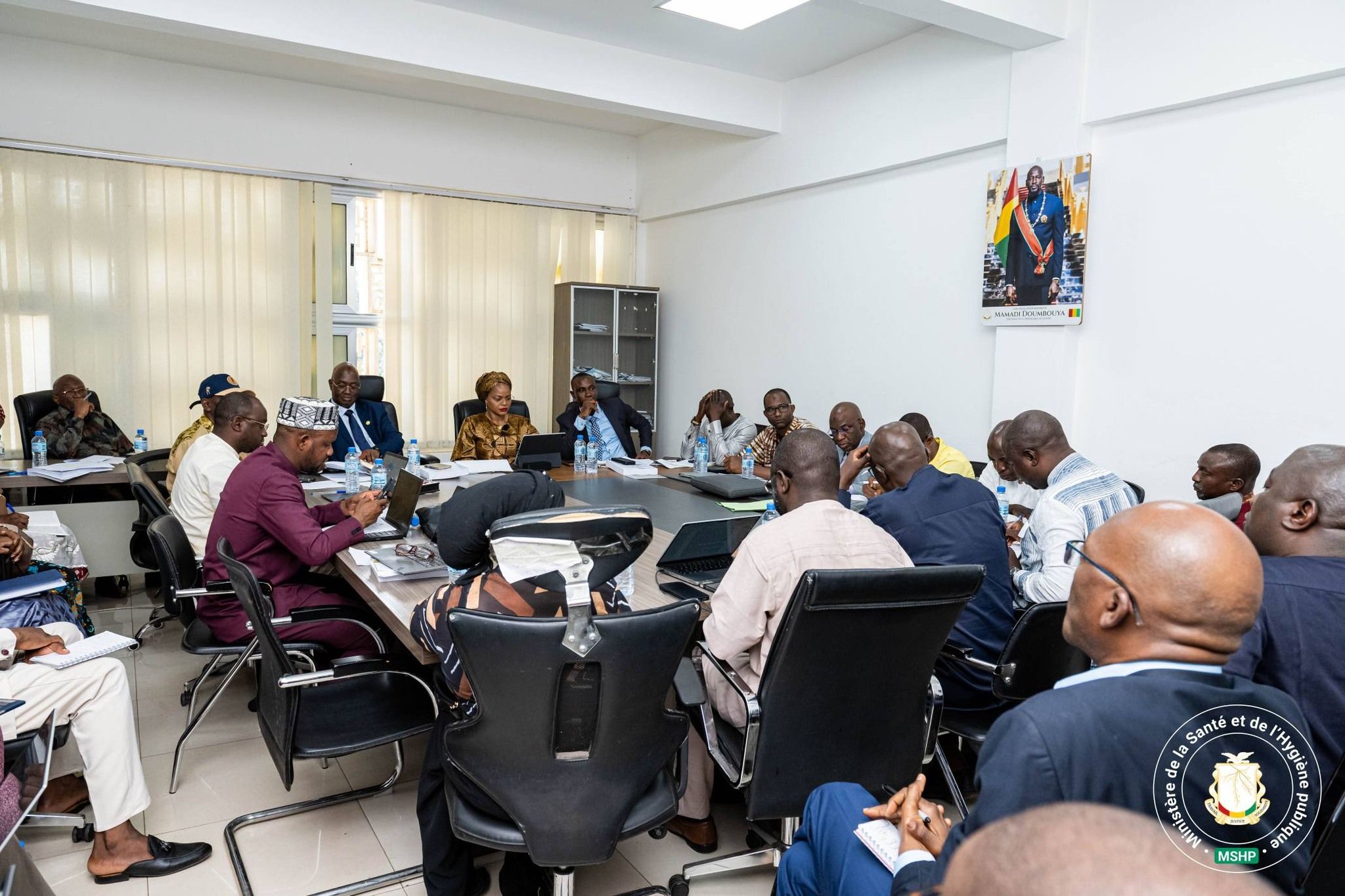 Présentation du budget 2026 par les ministres guinéens devant le Conseil National de la Transition