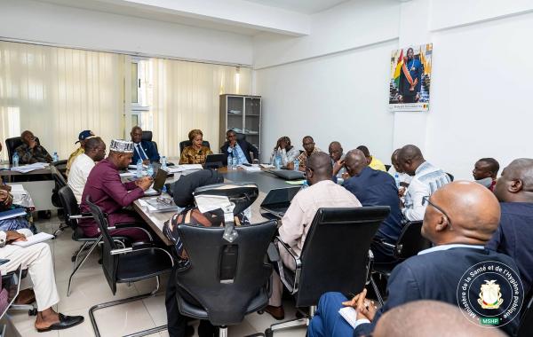Présentation du budget 2026 par les ministres guinéens devant le Conseil National de la Transition