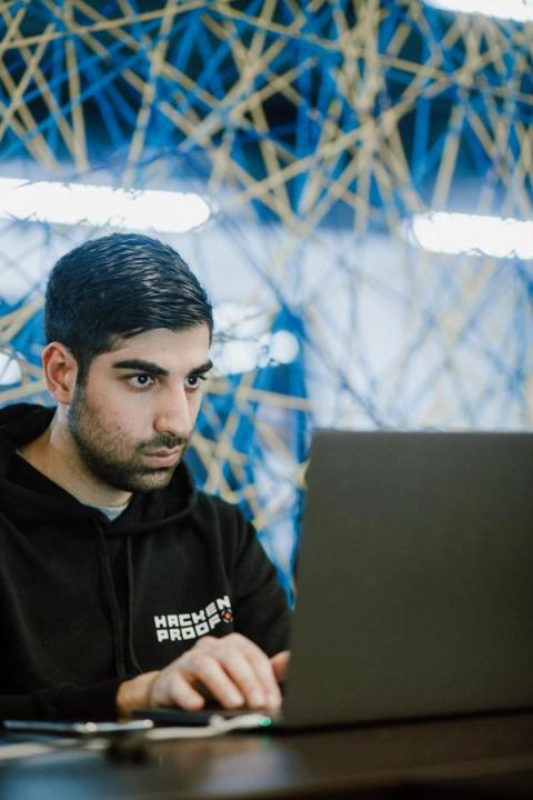 Hacker Q&A: Sam Eizad